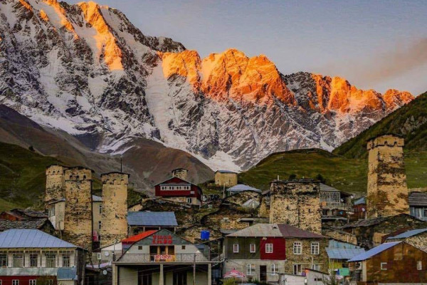 Explore Georgia – 9 Day Tour Package